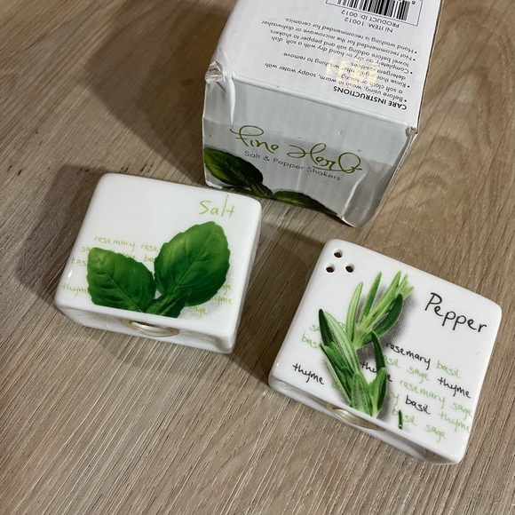 Fine Herb Salt & Pepper Shakers - Picture 4 of 5